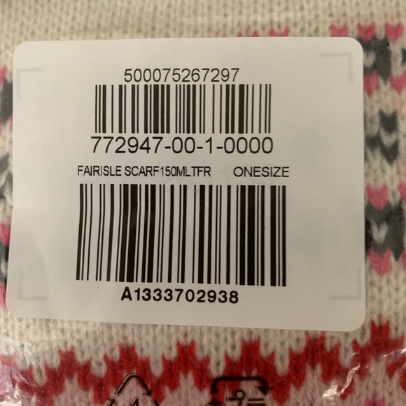 GAP Fair Isle Scarf - Picture 5 of 5